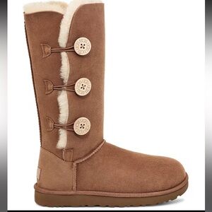Ugg Bailey Button Triplet